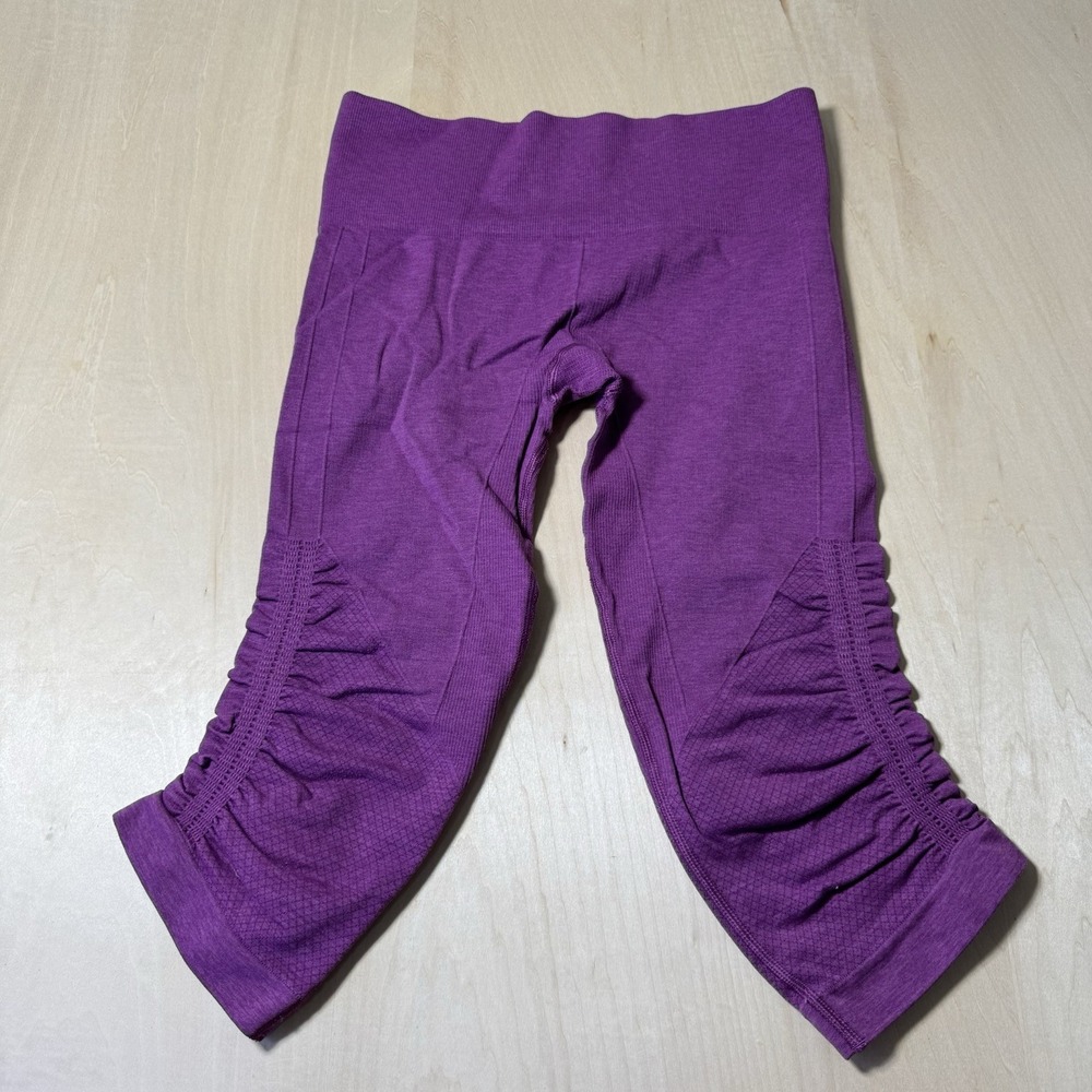 Lululemon Womens Leggings 4 Pink The Flow Crop II Seamless Capri Ruche Pull On